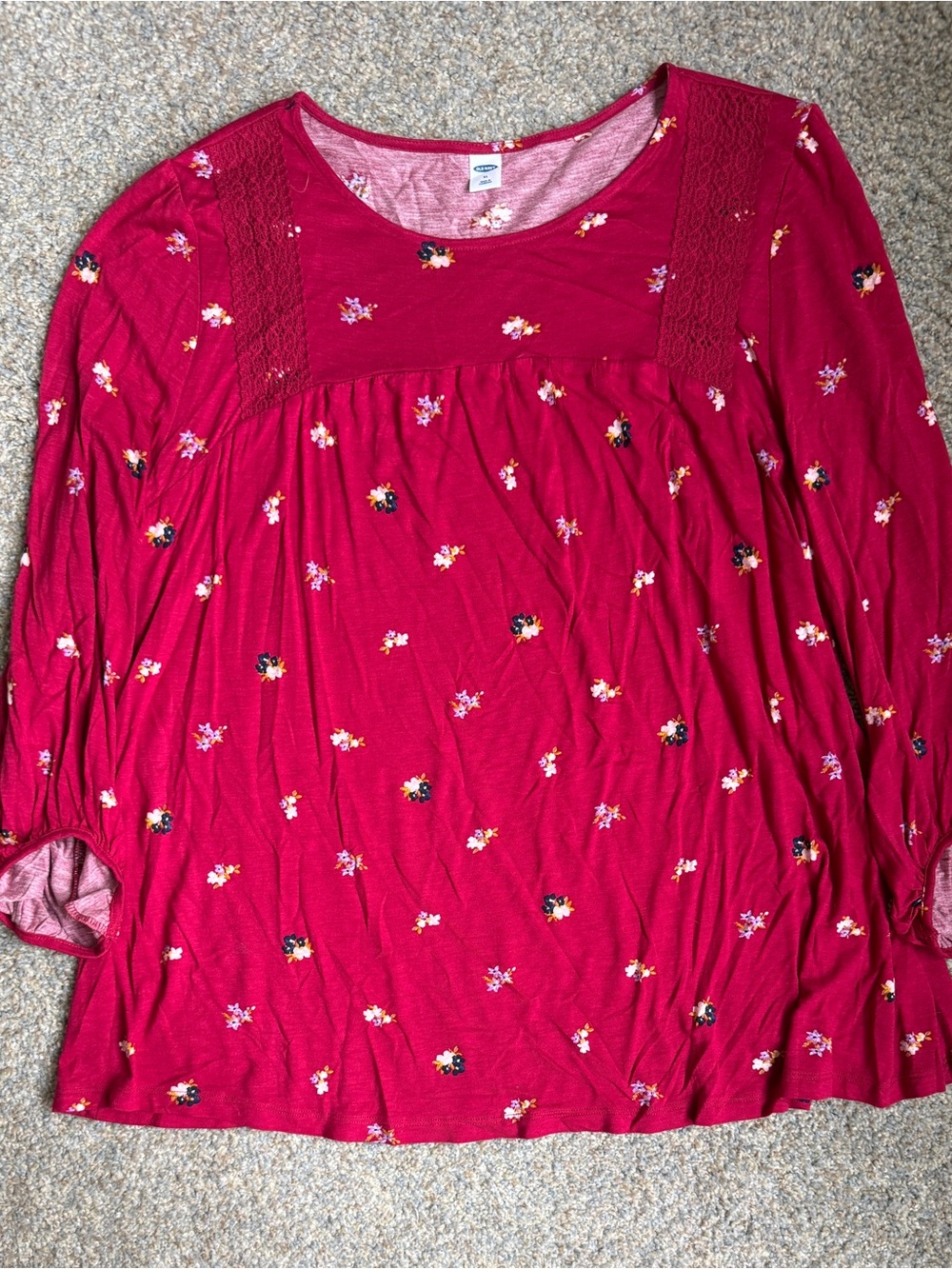 Women’s Floral boho Scoop Neck Long-Sleeve Top - burgundy. Old navy size XL